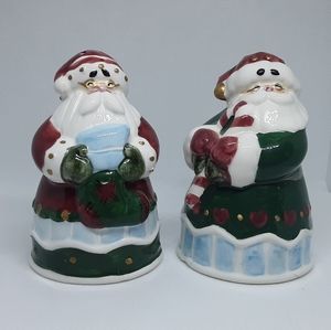 Santa Enesco Corp 1998 Salt & Pepper Shaker Set